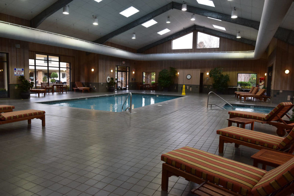 Pool and Hottub