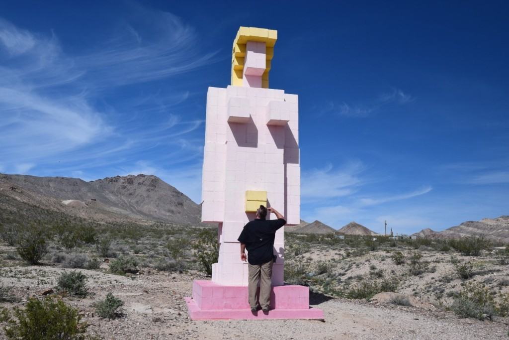 Sig says "Hi" to the Lady Desert, The Venus of Nevada