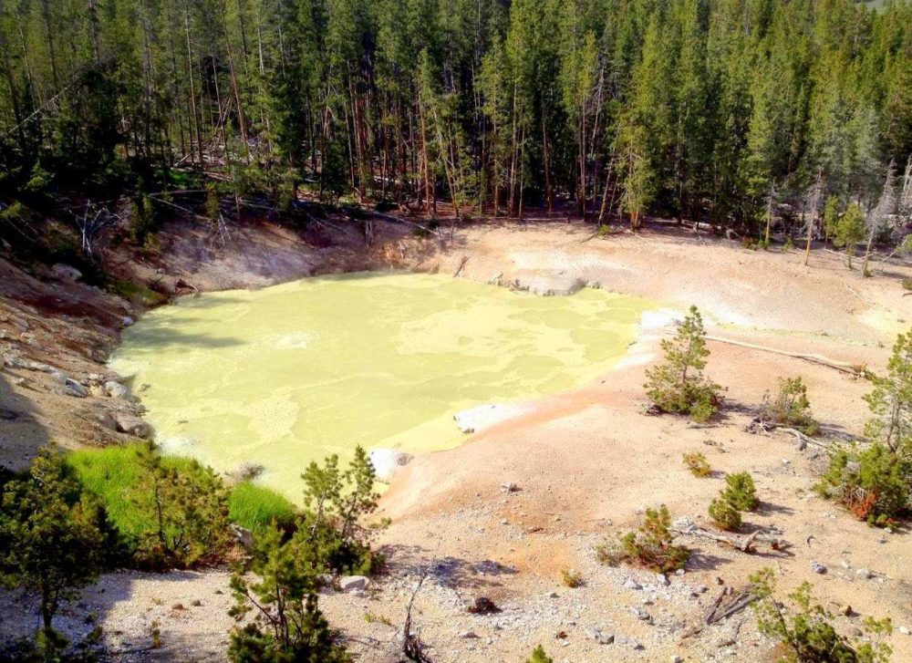 Sulphur Cauldron