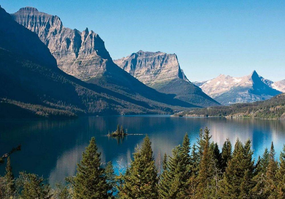 Goose Island and the surrounding peaks have been published countless times.