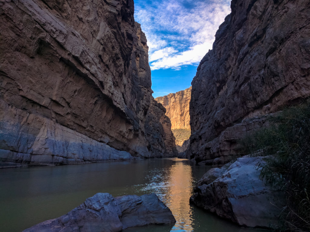 Imagine floating on the Rio Grande wighin the Santa Elena Canyon