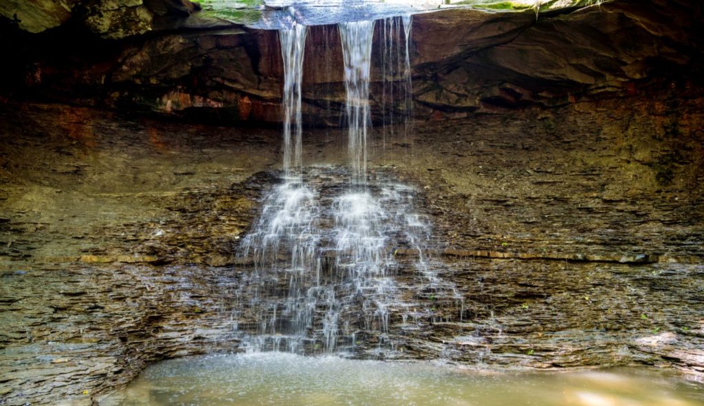 Blue Hen Falls - Easy short hike with a sweet payoff