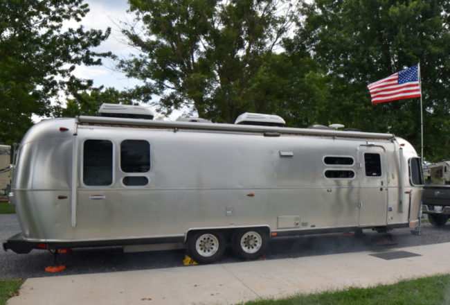 2016 Airstream International Serenity 30 ft Rear-Bed For Sale